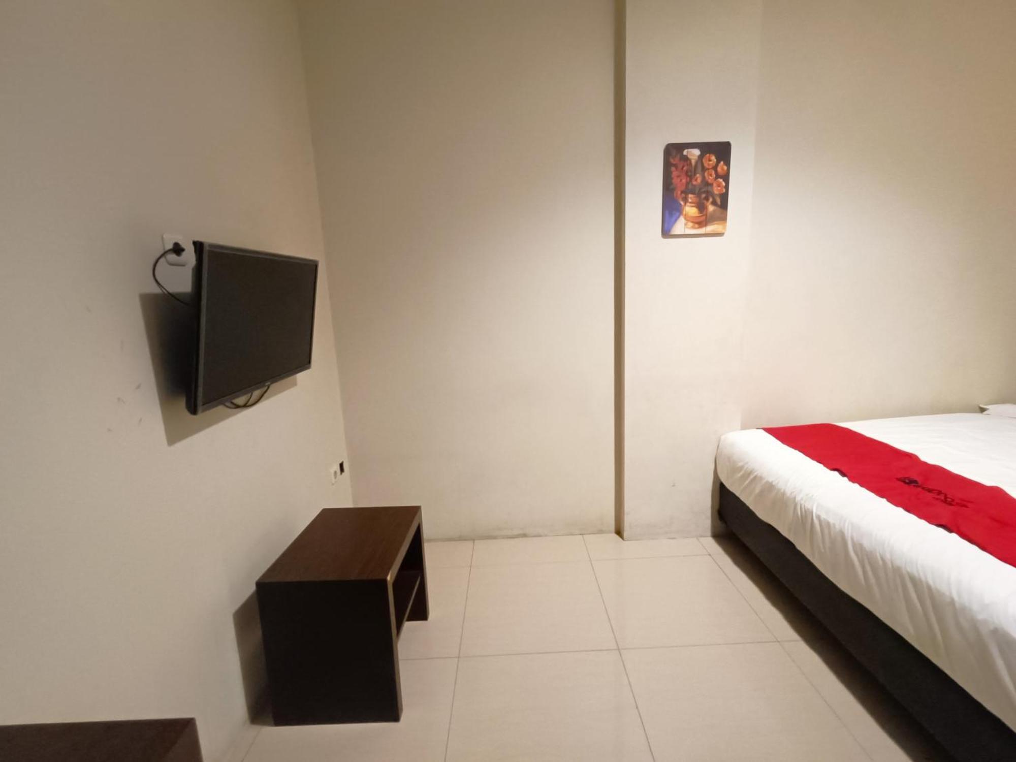 Hotel O Makassar Near Gereja Advent Tikala Baru Formerly Rid'S Hotel Manado Eksteriør billede