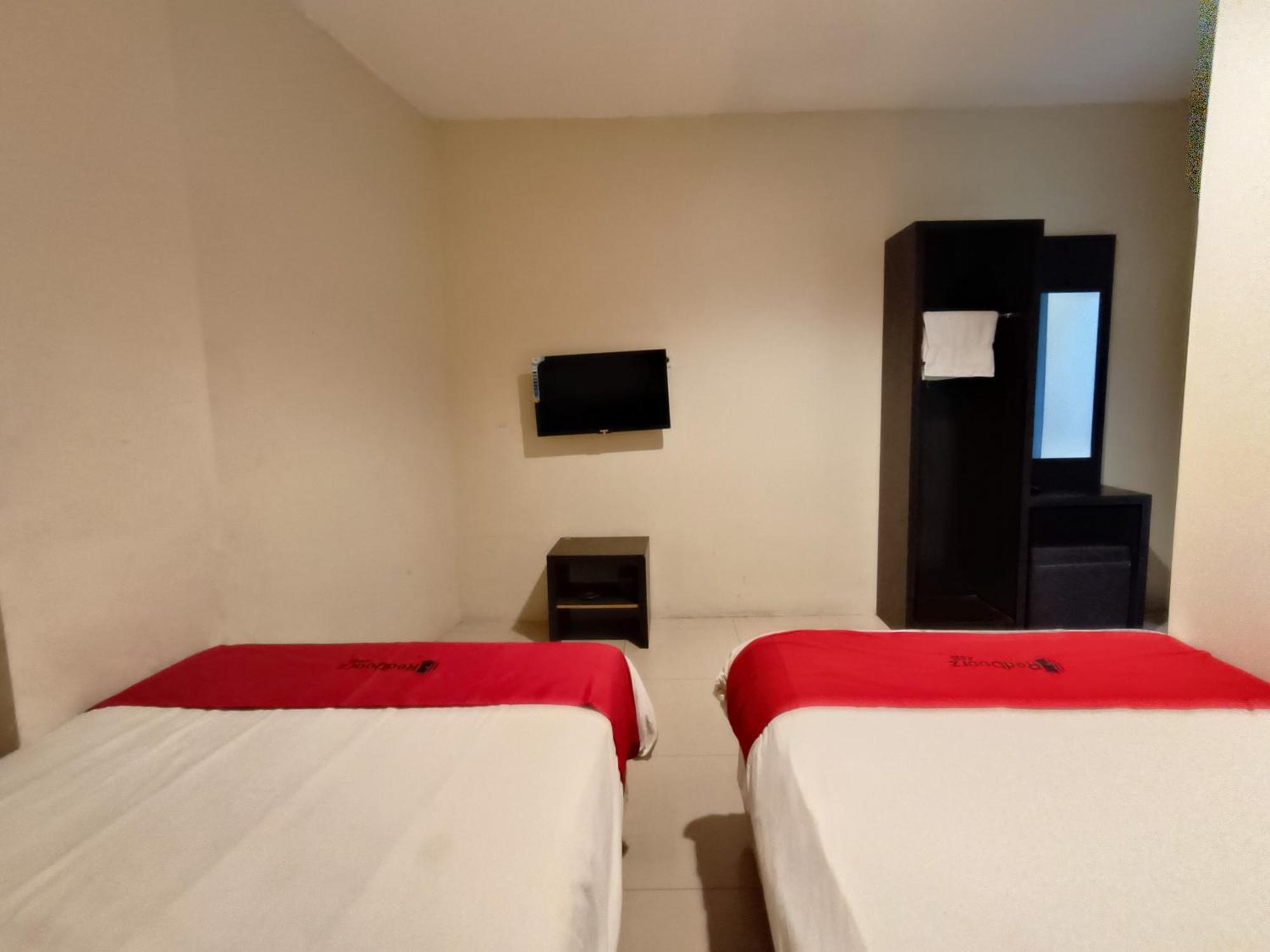 Hotel O Makassar Near Gereja Advent Tikala Baru Formerly Rid'S Hotel Manado Eksteriør billede