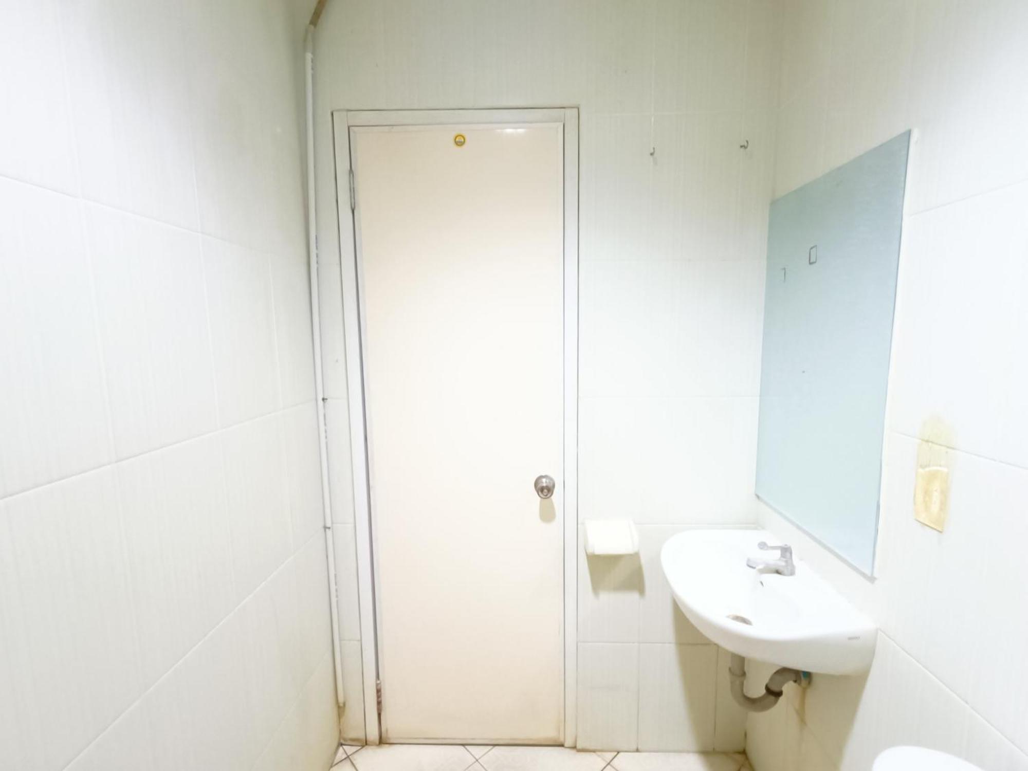 Hotel O Makassar Near Gereja Advent Tikala Baru Formerly Rid'S Hotel Manado Eksteriør billede