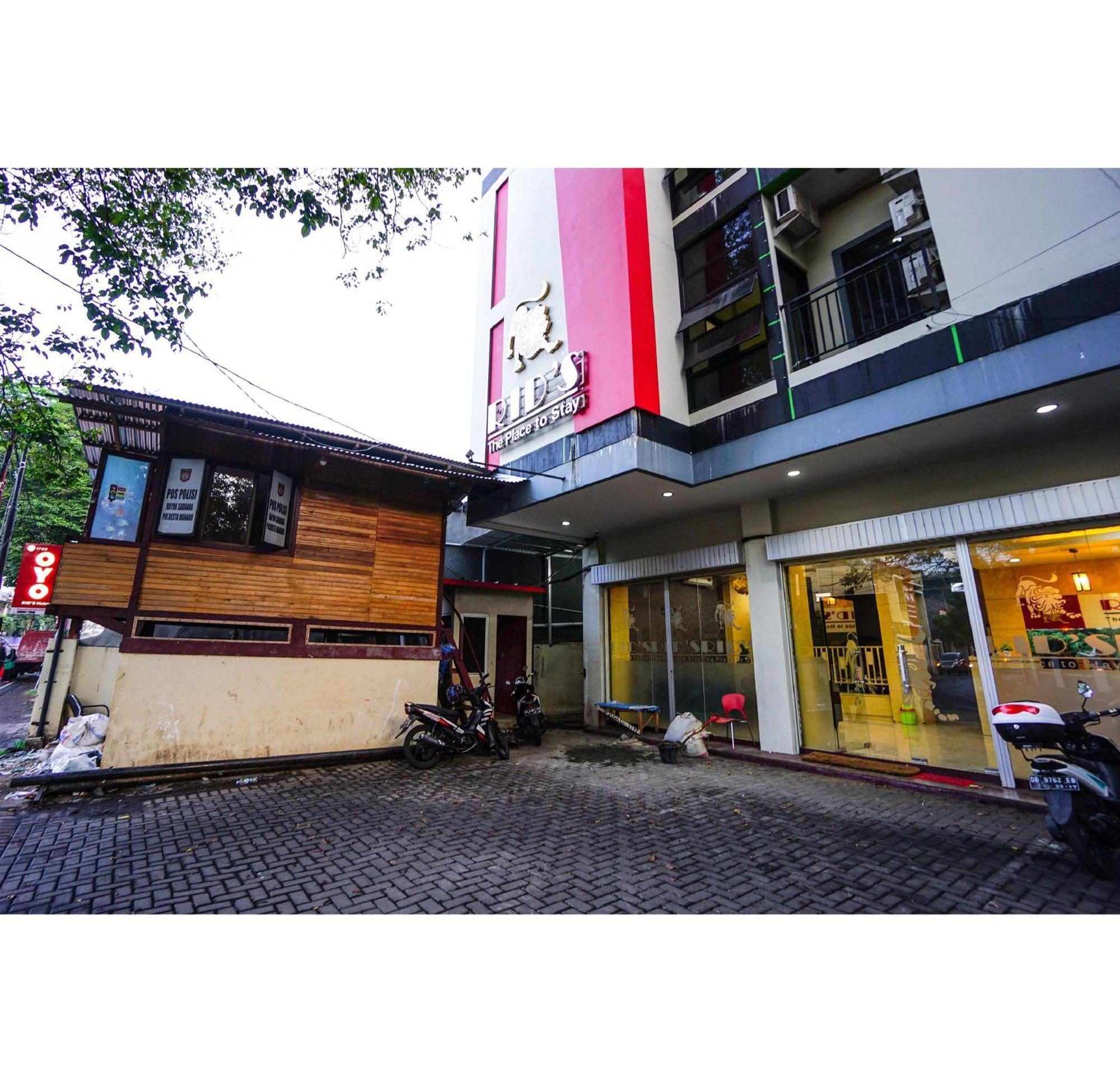 Hotel O Makassar Near Gereja Advent Tikala Baru Formerly Rid'S Hotel Manado Eksteriør billede